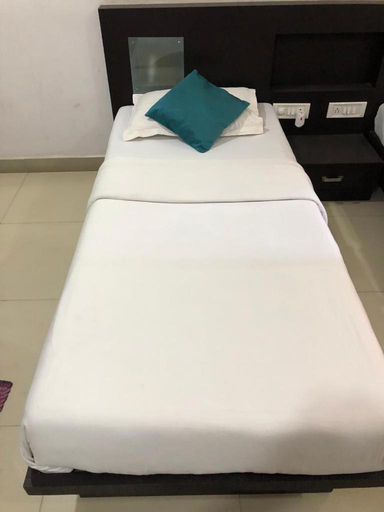 Aston Service Apartment Bangalore Bagian luar foto